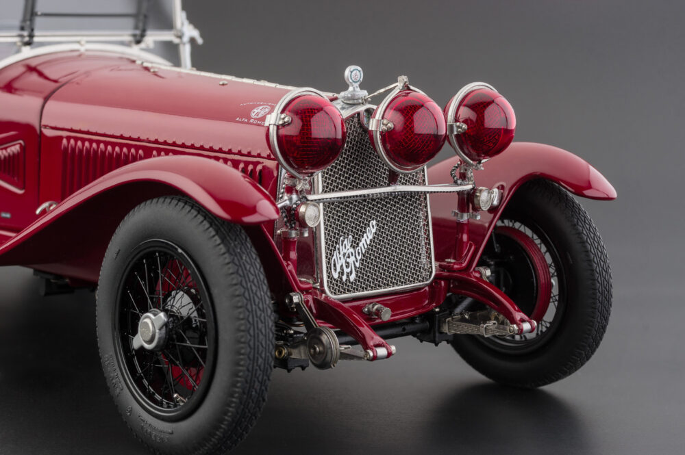 octane-magazin-shop_modelcars-alfa_romeo_6c_1750_gs_cmc_final-edition-4-1