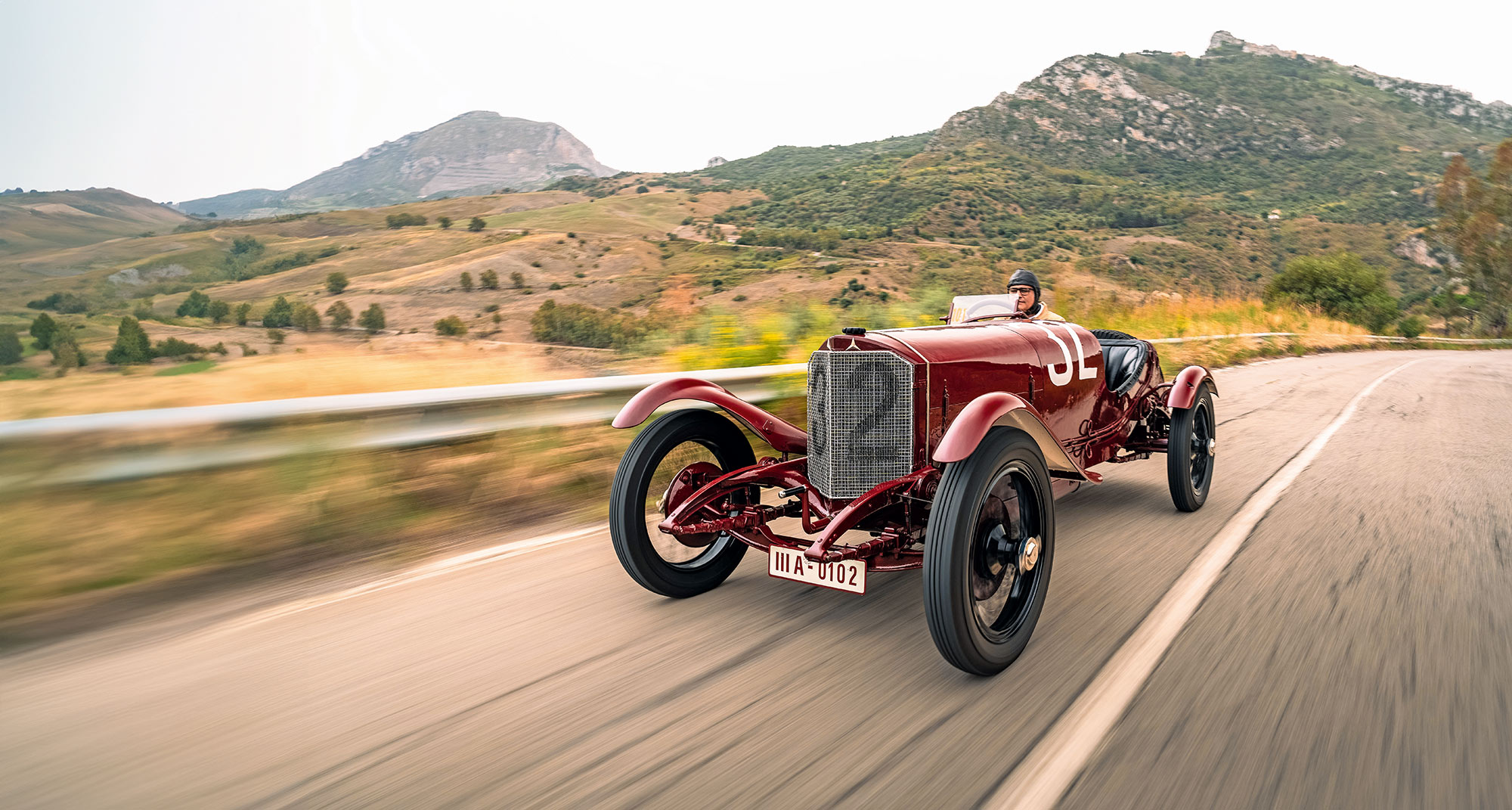 Mercedes 2-Liter-Rennwagen von 1924 auf der Targa Florio-Strecke in Sizilien