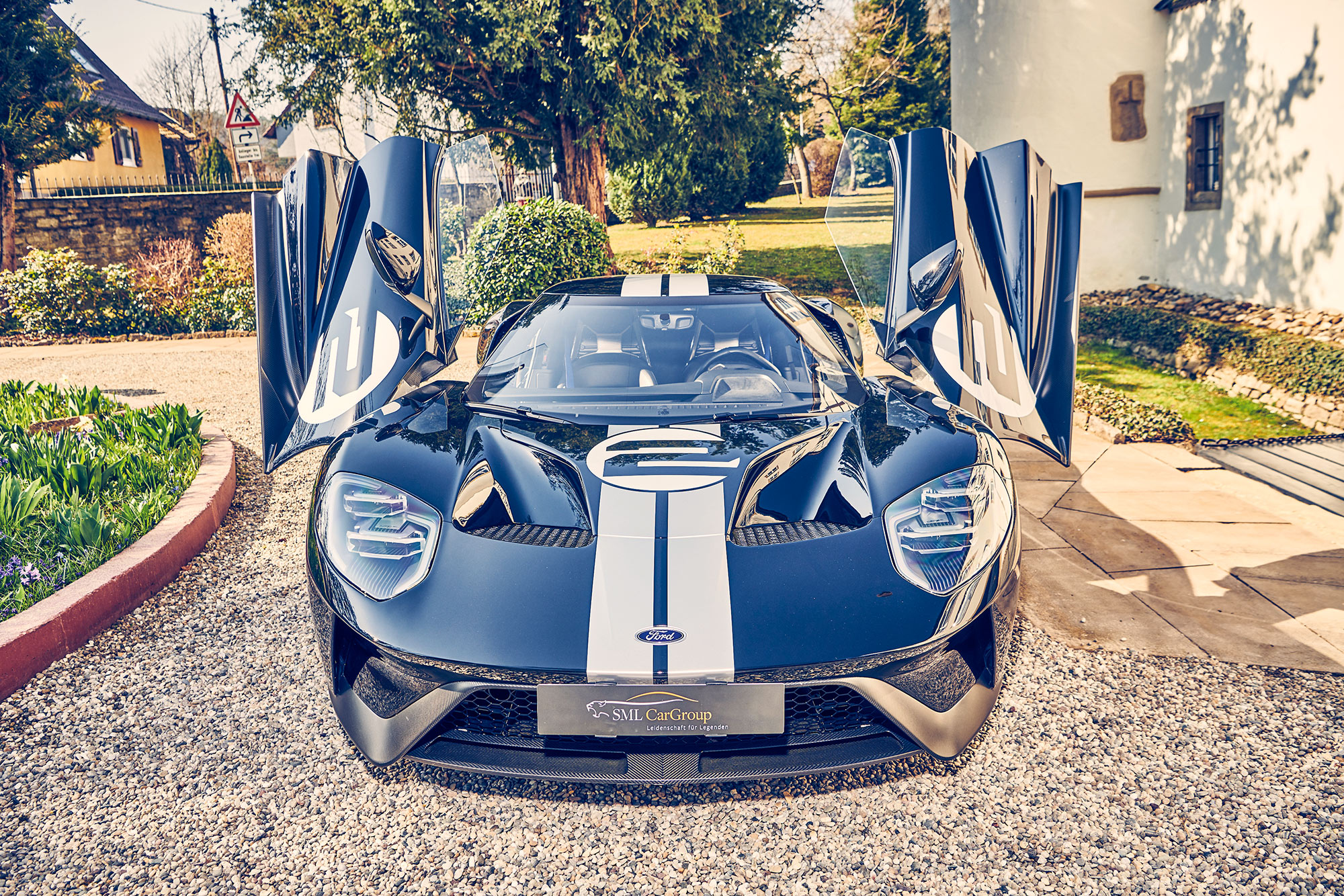 Ford GT mit geöffneter Tür