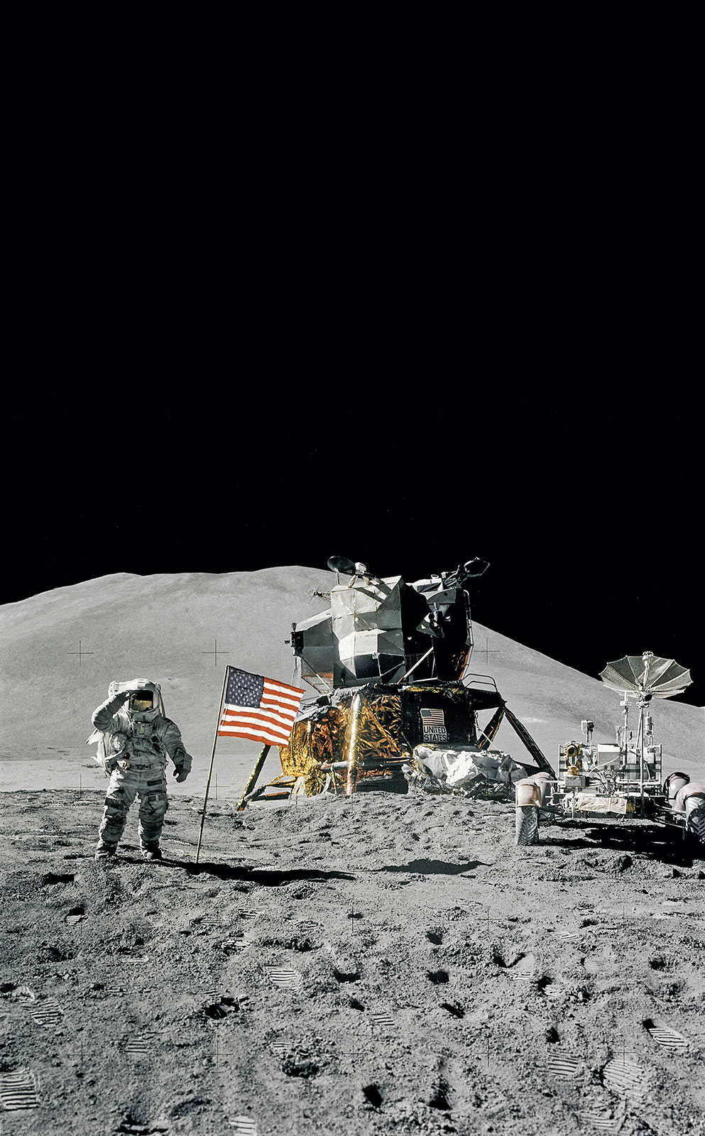 Historische Aufnahme von Apollo-15 und dem Lunar Rover