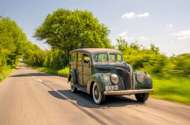 Frontansicht des Ford V8 Deluxe Station Wagon aus den 1930er-Jahren
