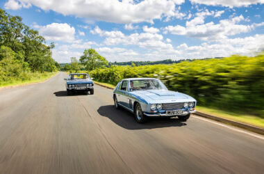 Jensen FF Baujahr 1966 mit markanter Frontpartie und langer Motorhaube