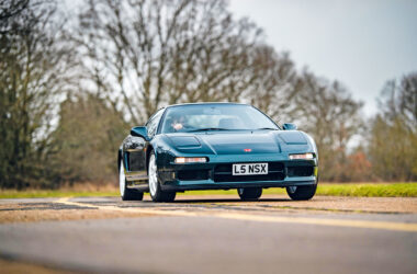 Frontansicht des Honda NSX-R mit aerodynamischer Keilform