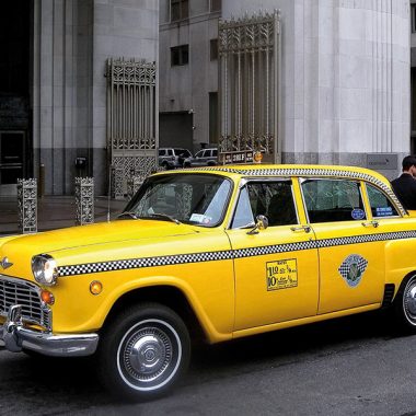 Checker Cab parkend