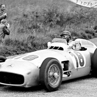 Juan Manuel Fangio bei einem Rennen