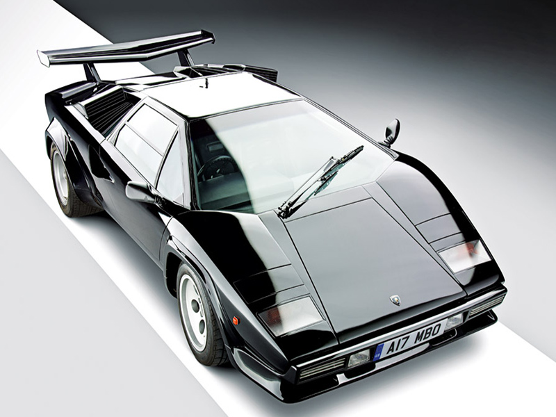 Lamborghini Countach aus der Vogelperspektive