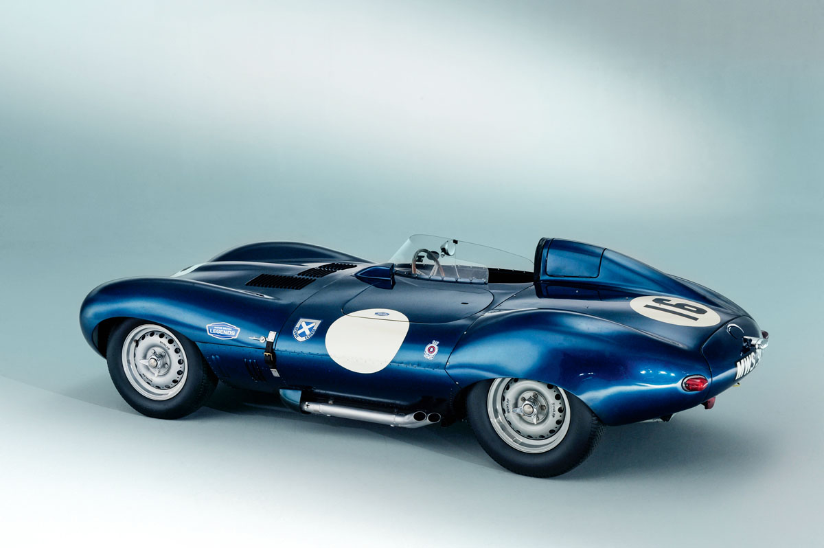 Octane Magazin 10 Jaguar C Type Ecurie 1956 Jaguar D Type Sports Racing Two Seater Rear