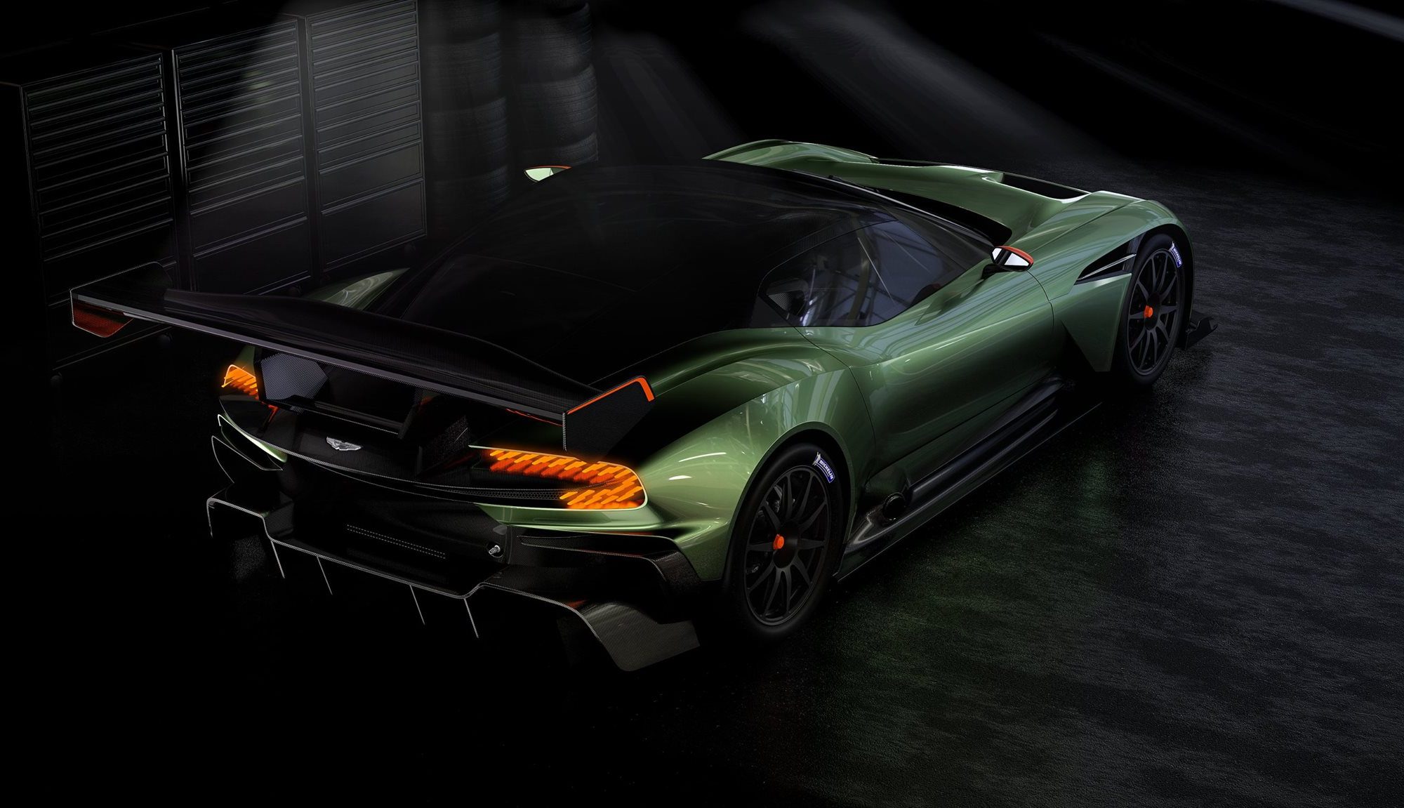 Aston Martin Vulcan aus verschiedenen Perspektiven