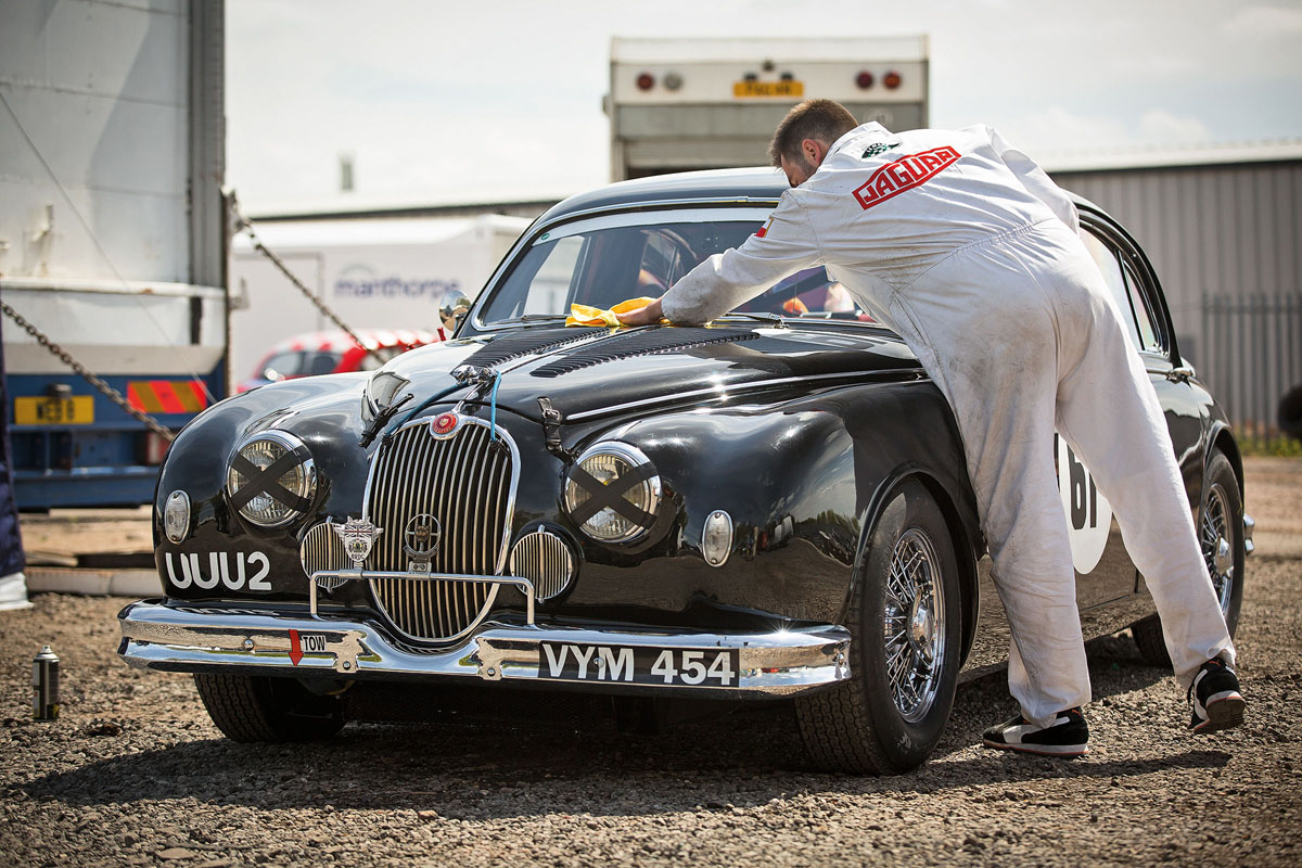 Octane Magazin Jaguar 2015 Jaguar Heritage Challenge Donington Park 1095