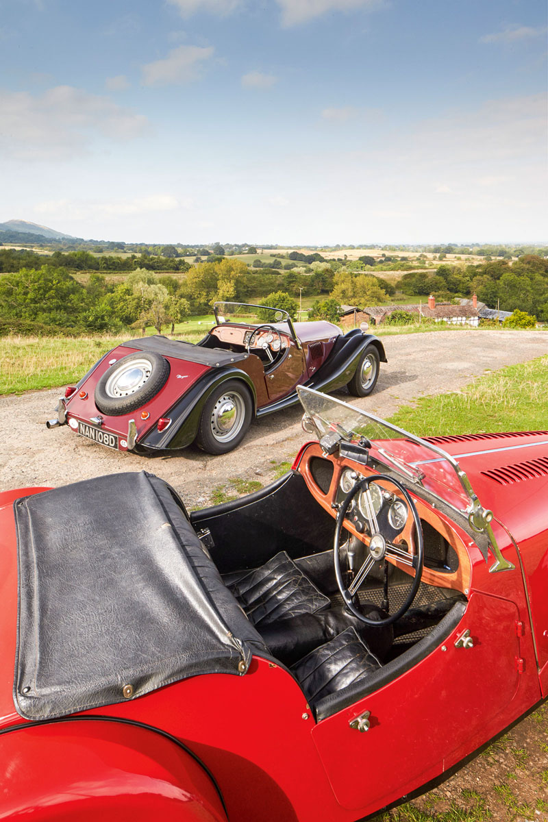 Morgan 4/4 Roadster England Tradition Sportwagen