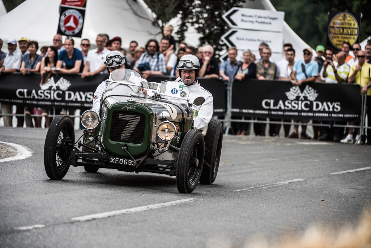 Zwei Mitglieder des Benjafield's Racing Club fahren bei den Classic Days