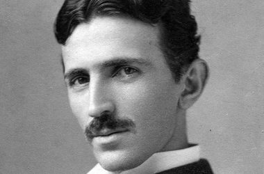 Nikola Tesla im Profil, circa 1890