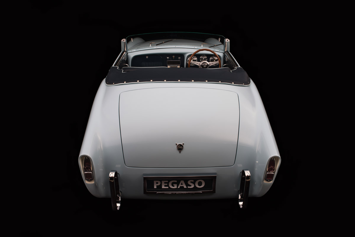 Pegaso Z-102 Fahrzeugdetails