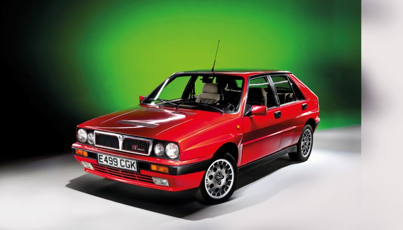 Lancia Delta Integrale HF stehend