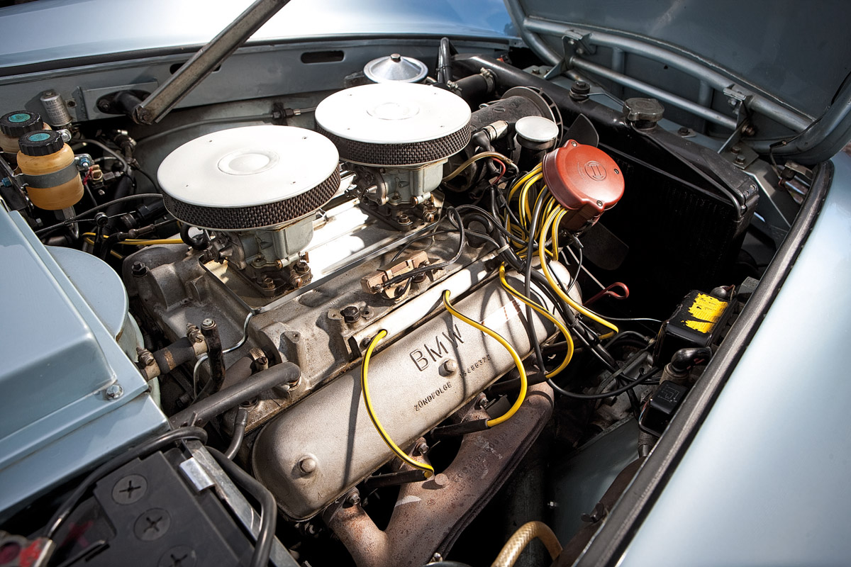 Motor des BMW 507