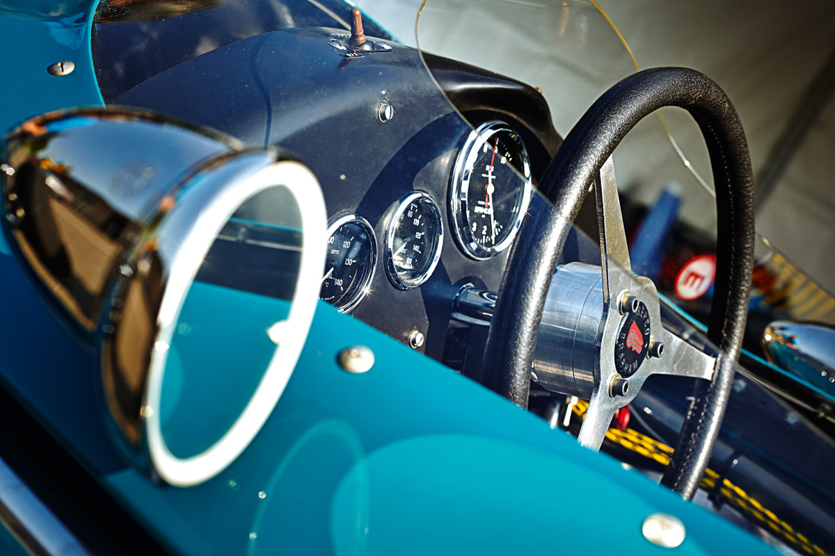 Cockpit des Brabham BT3