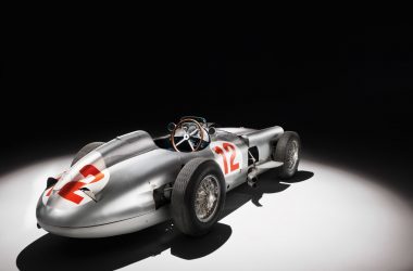 Mercedes-Benz W 196R stehend, von hinten aufgenommen