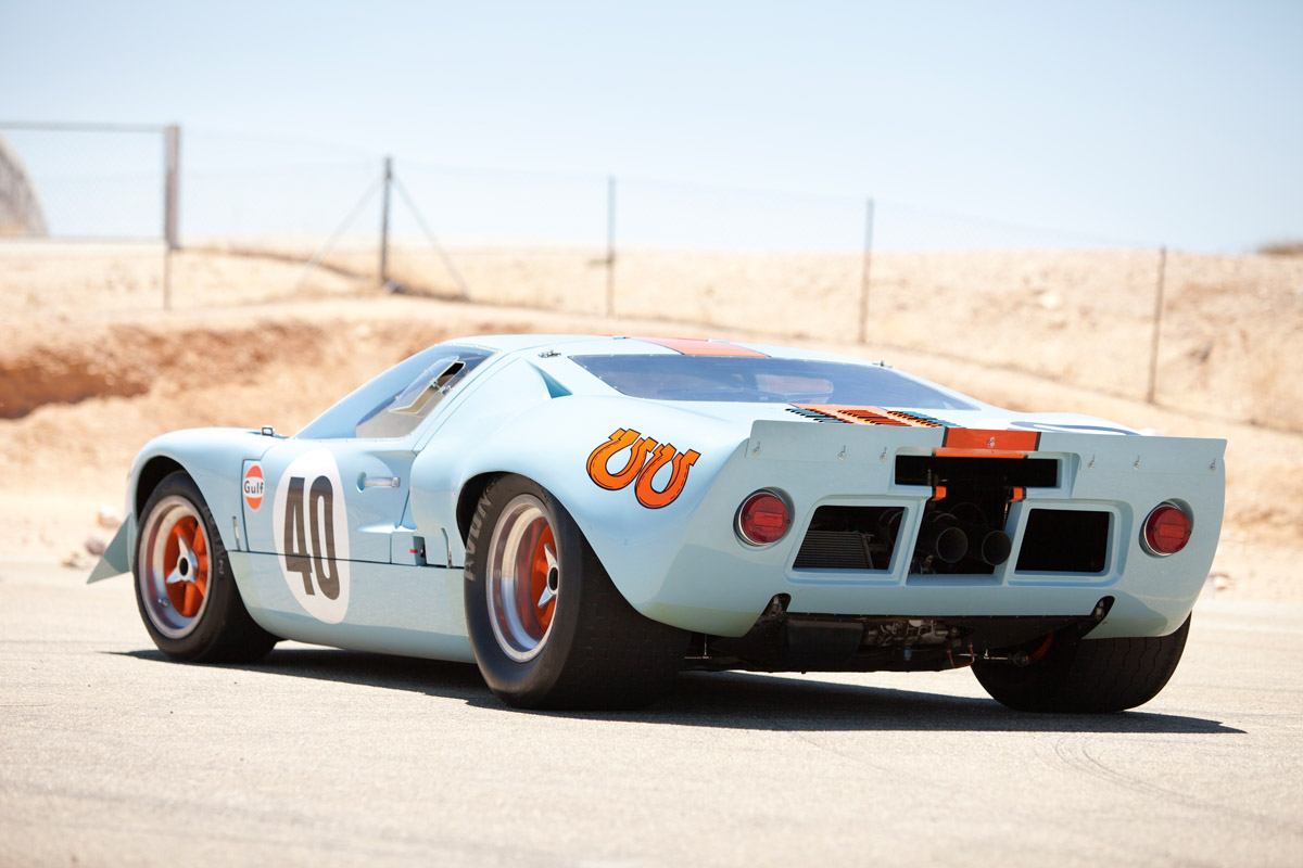 Ford GT40 1074 Heck