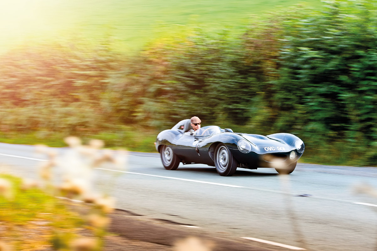 Octane Magazin Mit Dem D Type Auf Der Autobahn MHowell D Type056