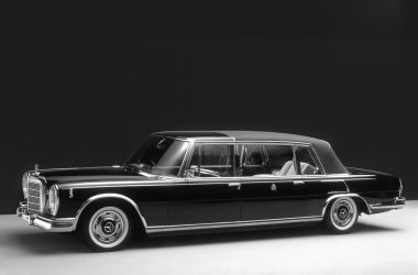 Mercedes-Benz Typ 600 (Baureihe W 100, 1964 bis 1981). Das 1965 für den Vatikan gelieferte Pullman-Landaulet.