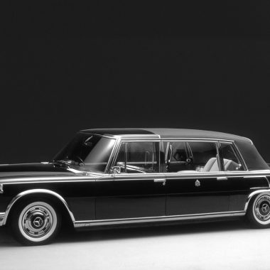 Mercedes-Benz Typ 600 (Baureihe W 100, 1964 bis 1981). Das 1965 für den Vatikan gelieferte Pullman-Landaulet.