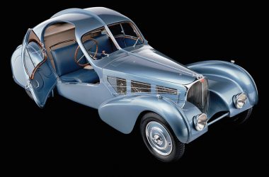 Bugatti 57 Atlantic aus der Vogelperspektive