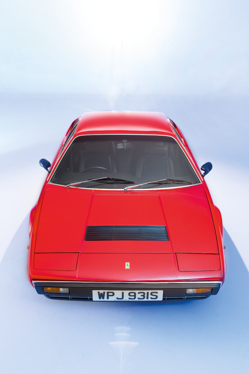 Ferrari Dino 308 GT4 frontal und Cockpit sowie Dino 246 GT frontal